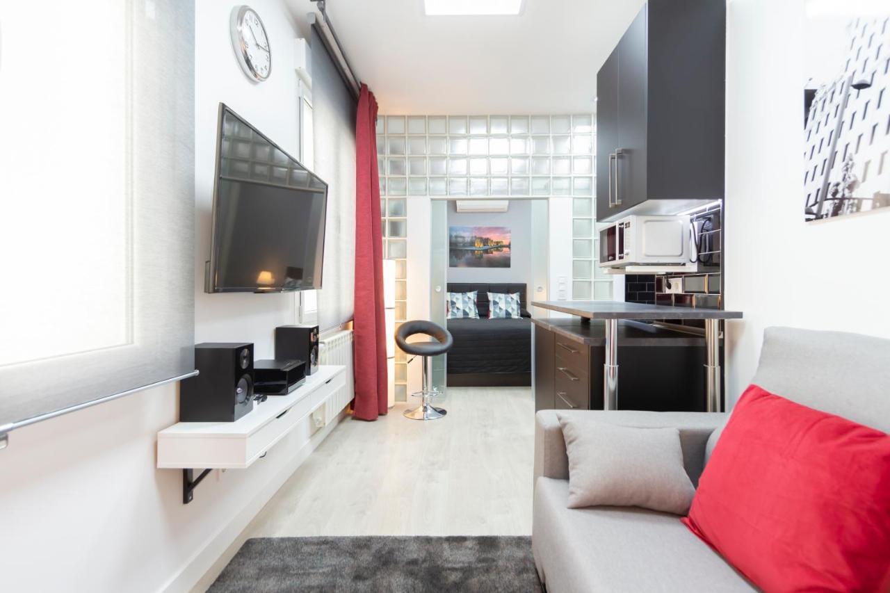 Gran Via Apartment Madrid Exterior photo