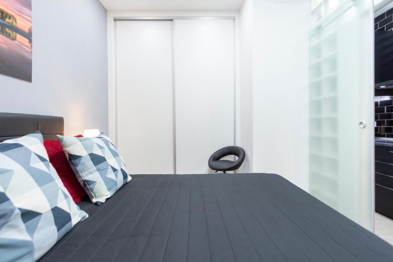 Gran Via Apartment Madrid Exterior photo